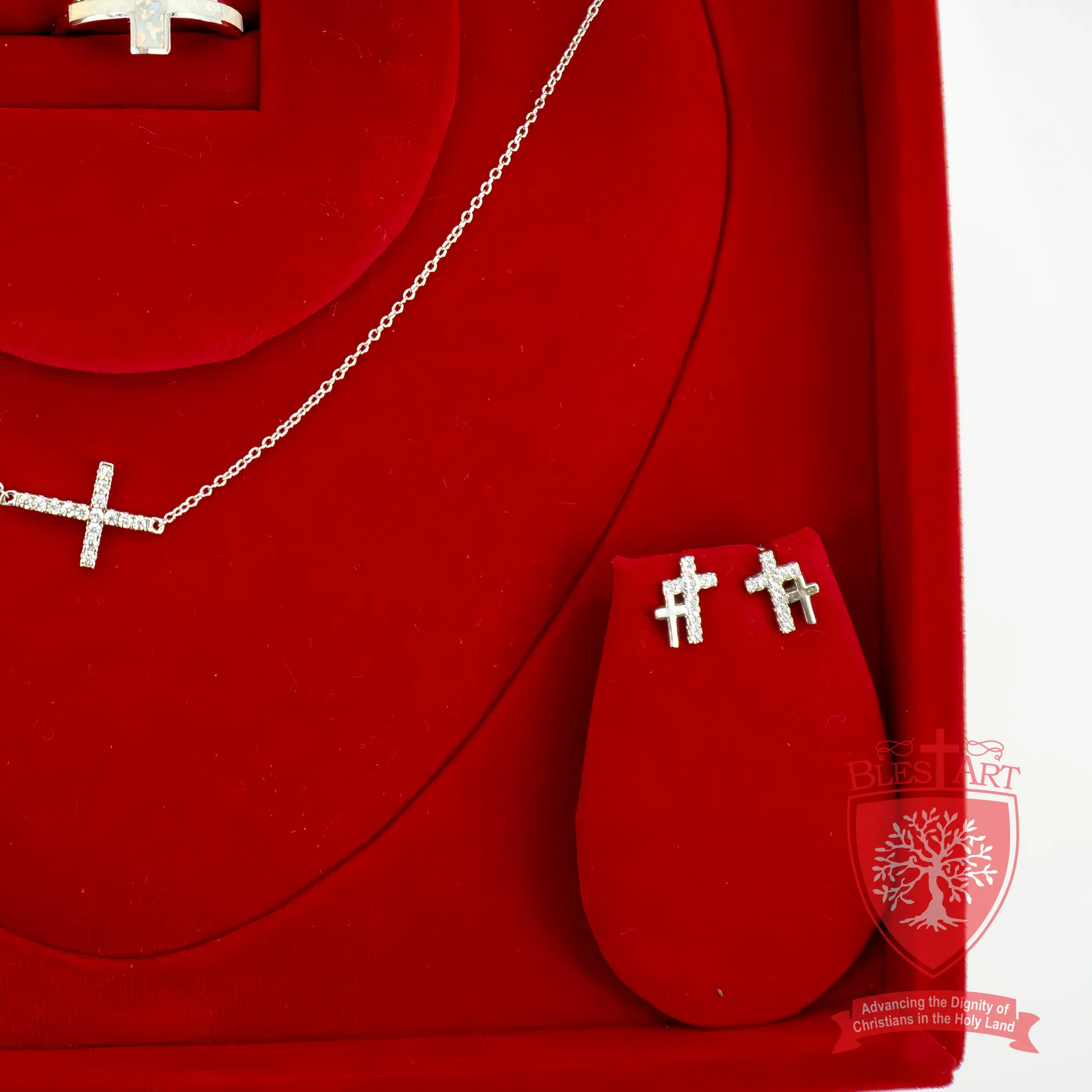 Elegant Crossings: Silver-Plated High-End Jewelry Set with Gems and Pearls