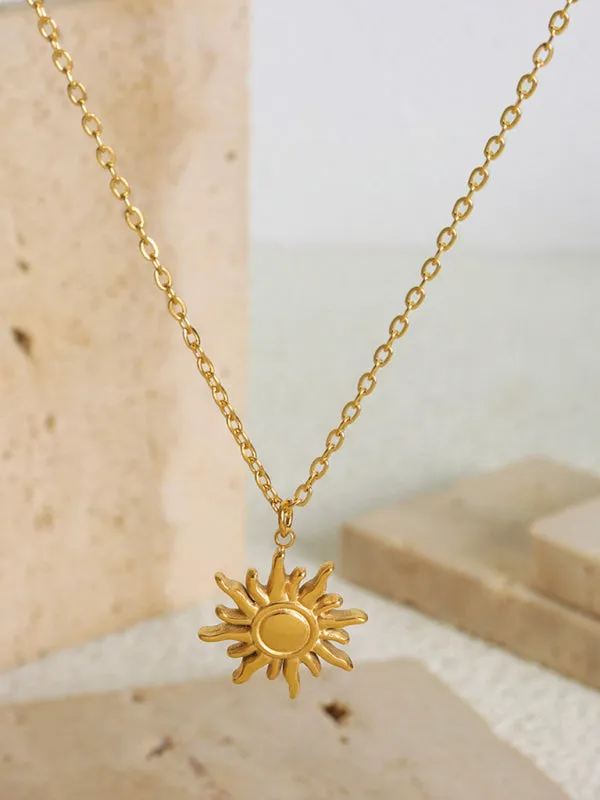 New clavicle chain fashionable simple small sun pendant titanium steel necklace