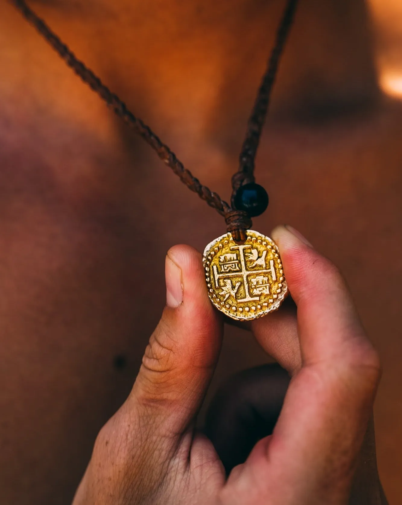 Salvador Coin (Gold)