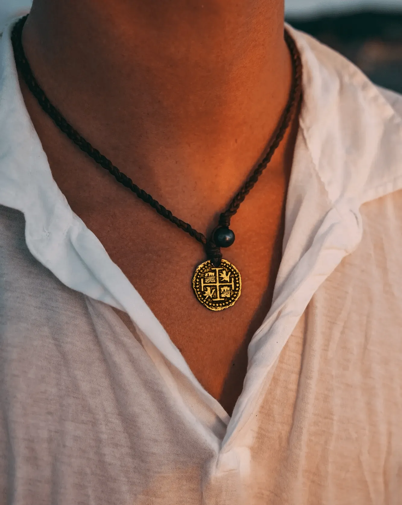 Salvador Coin (Gold)